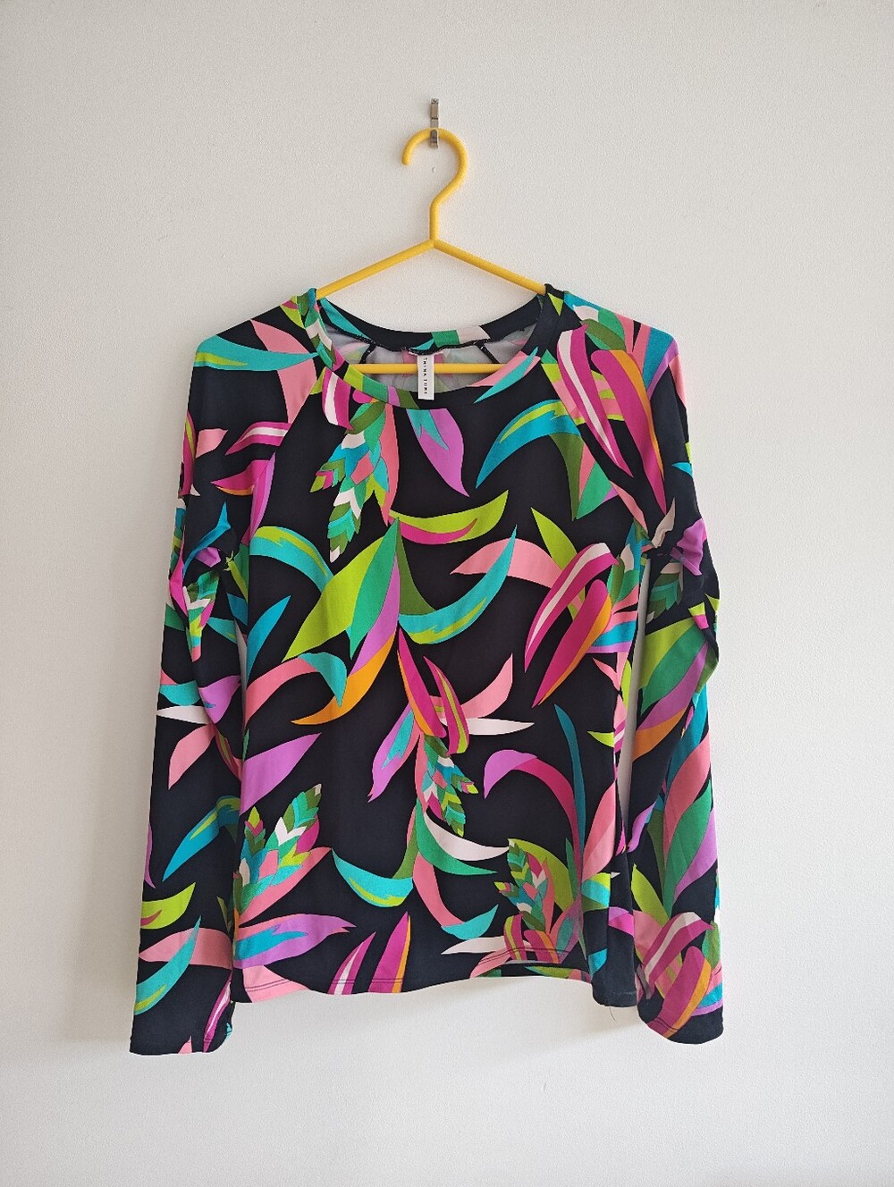 Trina Turk Tropical Print Rashguard Top Size L